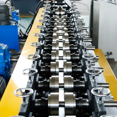Linha dobro de aço da luz de Keel Roll Forming Machine 4KW da trilha de U