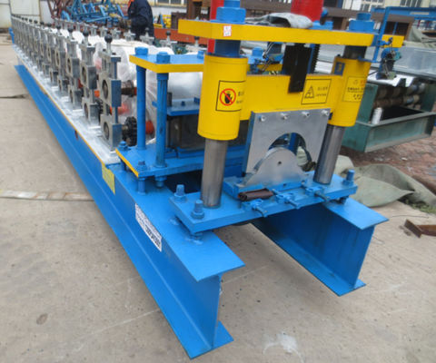 Estações de Ridge Cap Roll Forming Machine 15m/min 18 do telhado