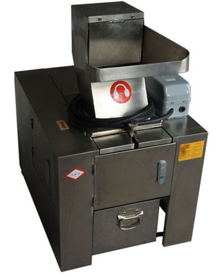 Equipamento de processamento da carne SS304, máquina animal do triturador do osso 600kg/h