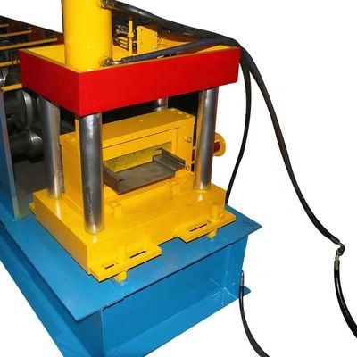 Quadro de porta de aço amarelo que faz a máquina Cr12 o corte hidráulico