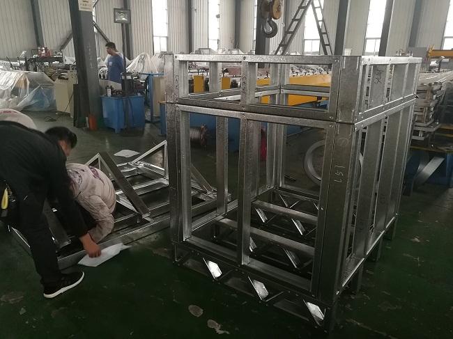 Aço claro m Min Speed With Punching de Keel Roll Forming Machine 3 - 8 da elevada precisão
